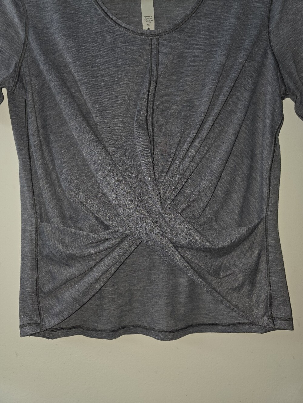 Lululemon Athletica Twist Front Steel Blue Gray Tee Size 2 - Picture 3 of 5
